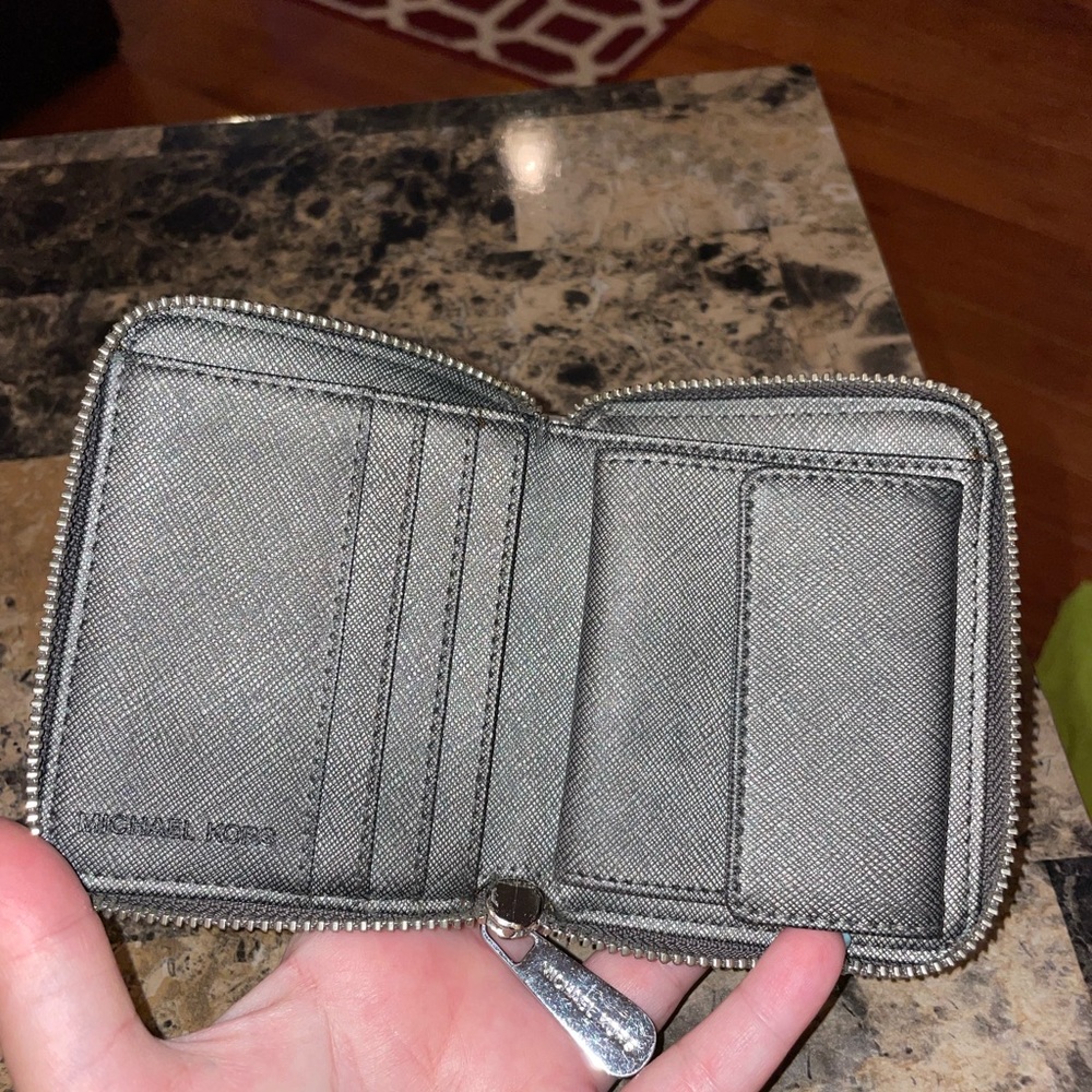 Michael Kors Metallic Silver Compact Wallet - Picture 6 of 10